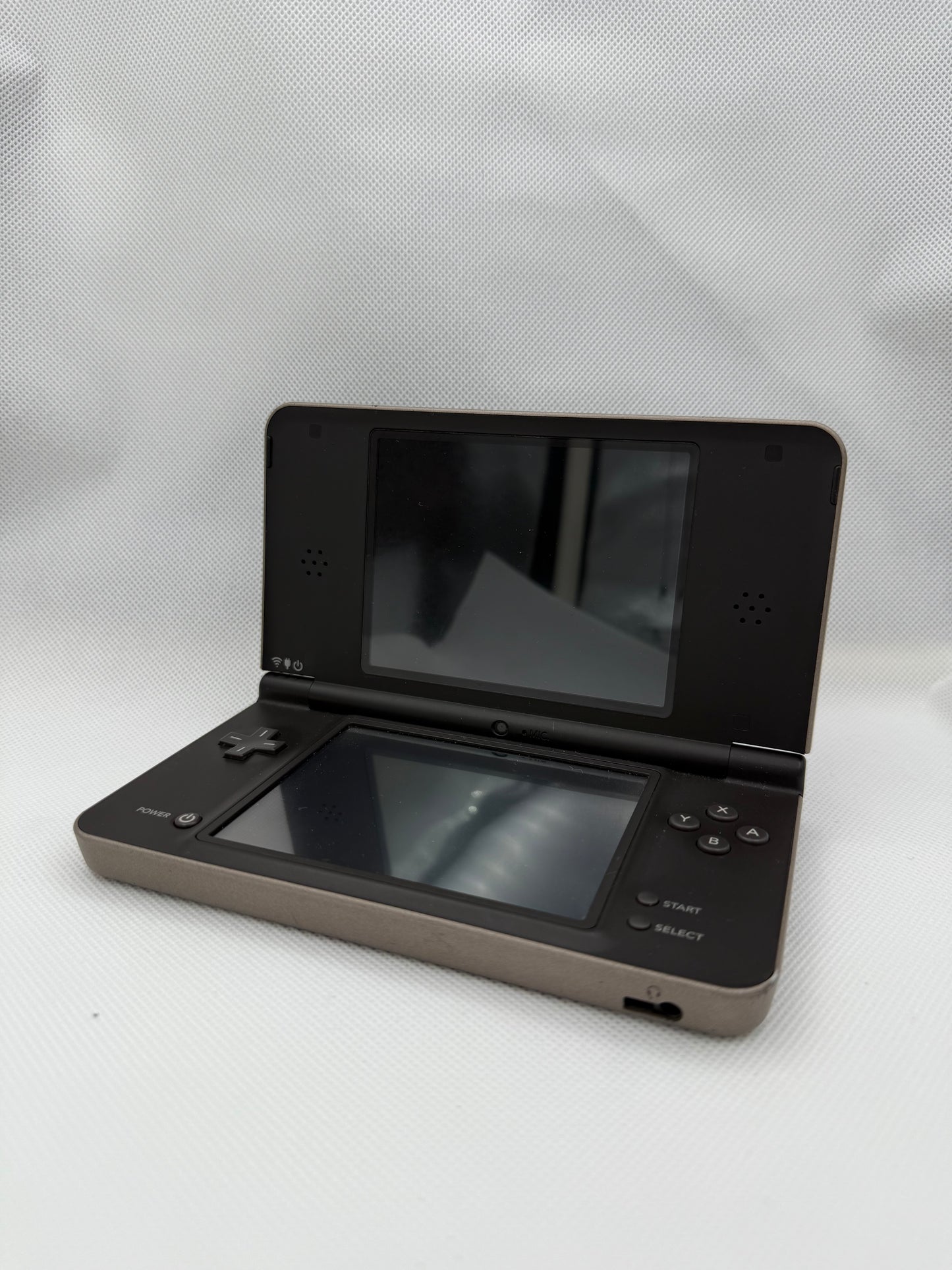 Nintendo DSi XL (Black)